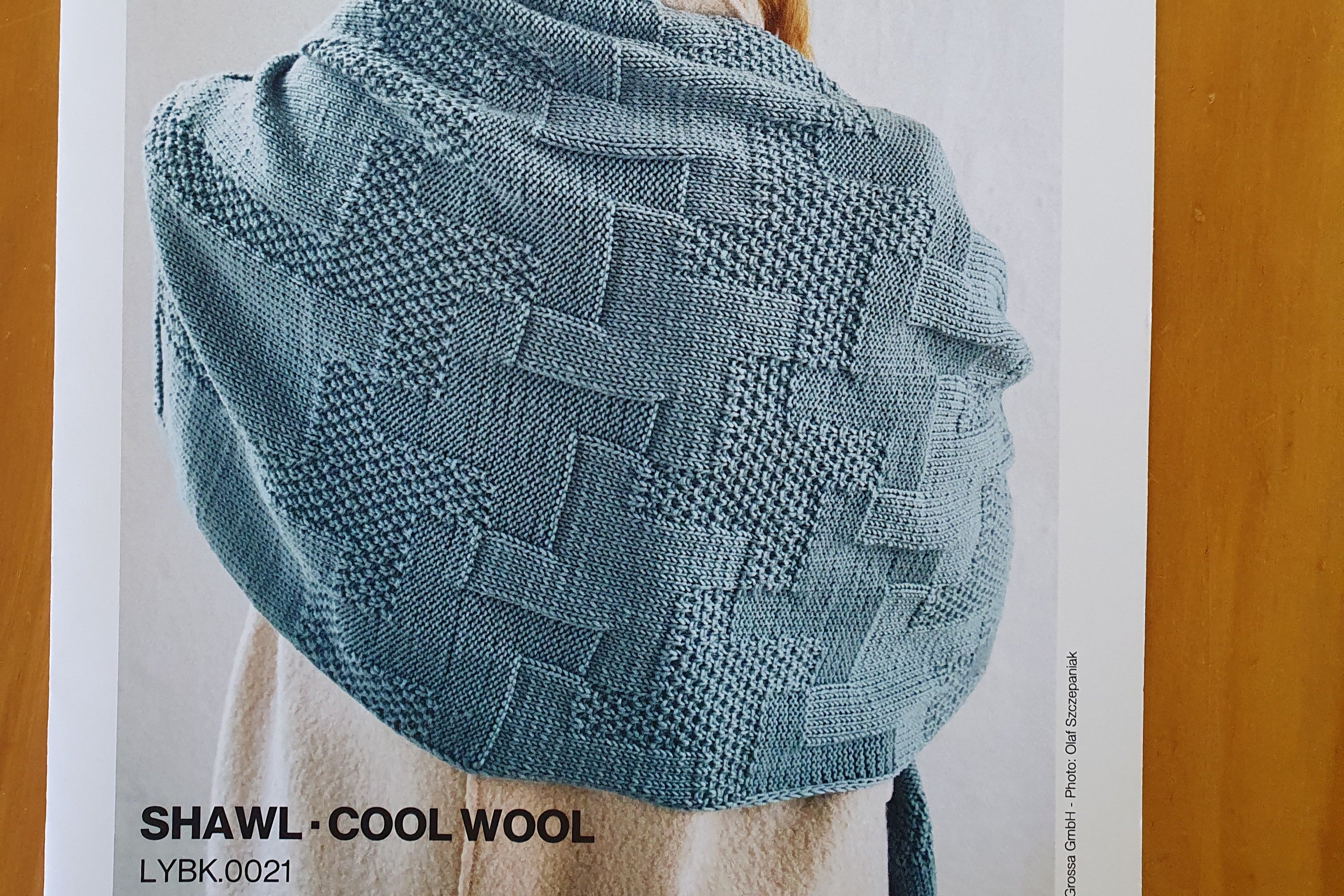 Lana Grossa - Pattern - Shawl - Cool Wool (5 ply)