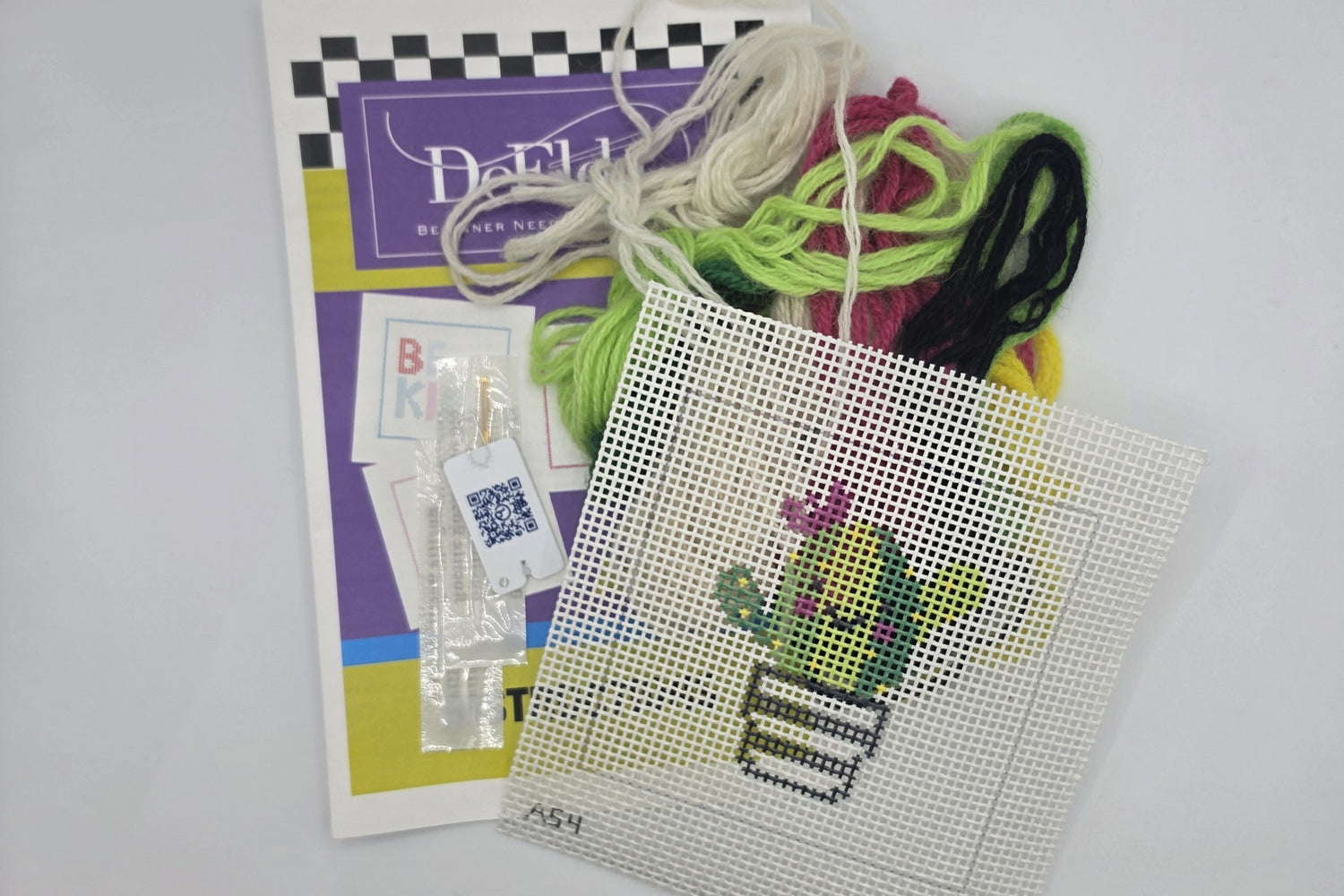 De-Elda - Beginner Needlepoint Kit - Baby Cactus