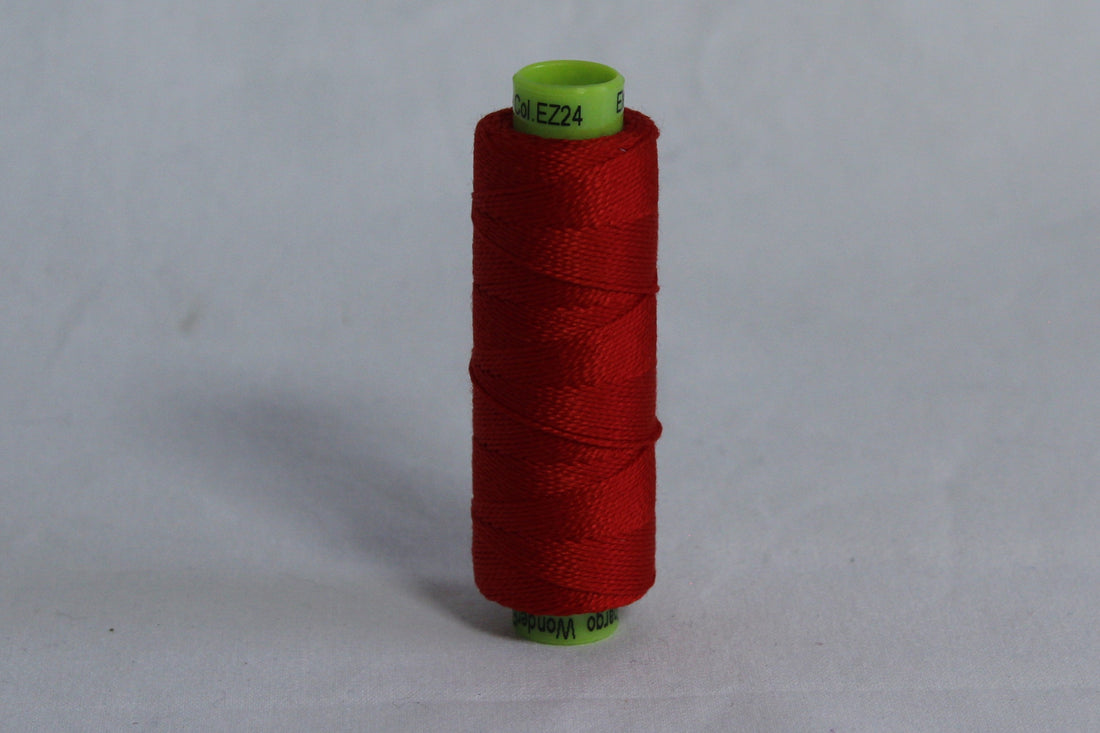 Wonderfil Eleganza Thread - EZ24 - A Dozen Roses