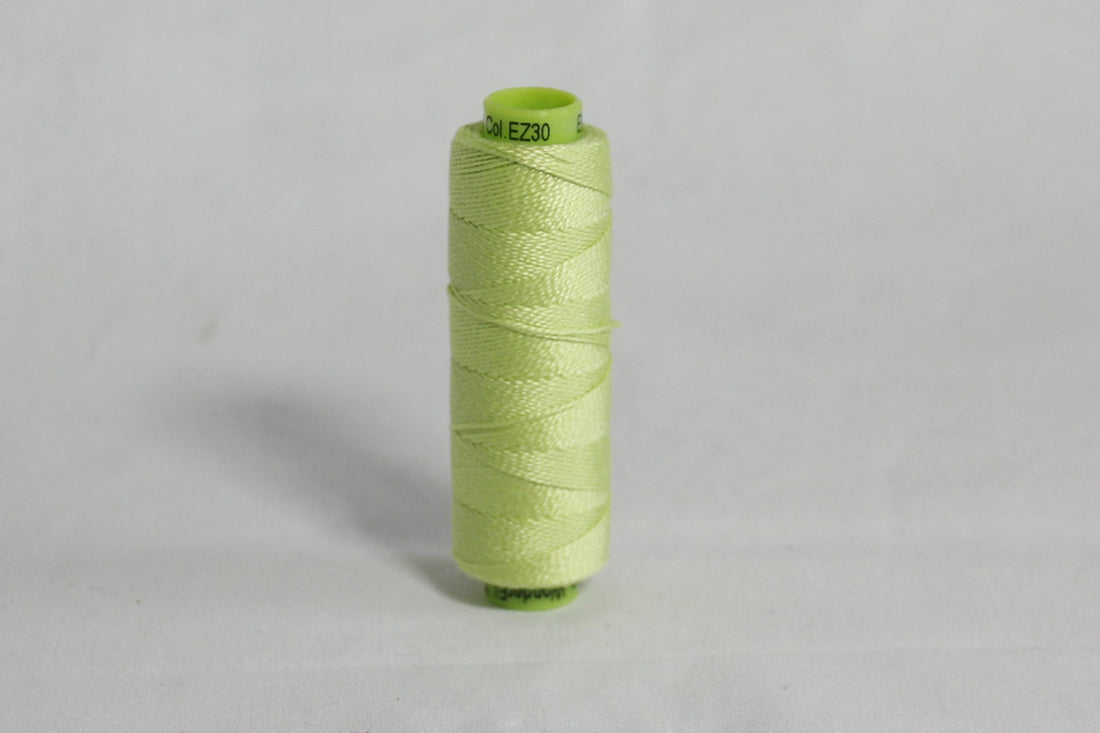 Wonderfil Eleganza Thread - EZ30 - After Dinner Mint