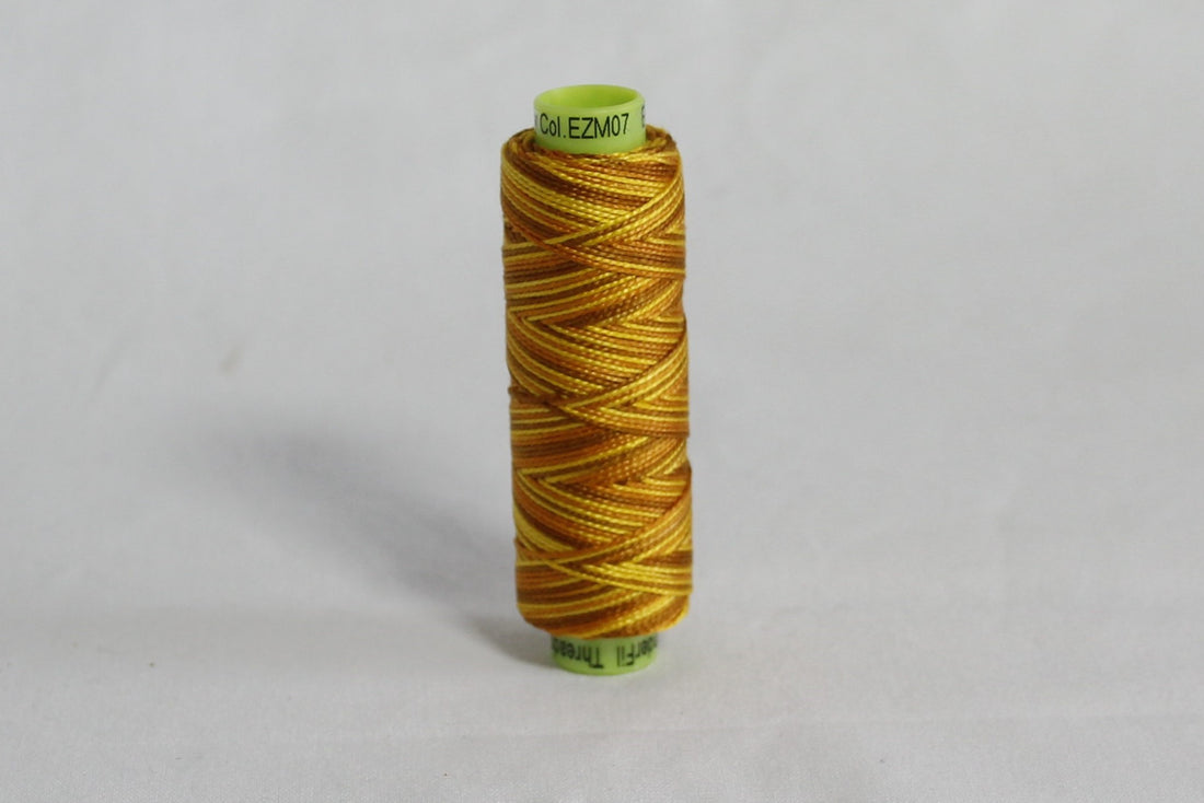 Wonderfil Eleganza Thread - EZM07 - Bee Pollen