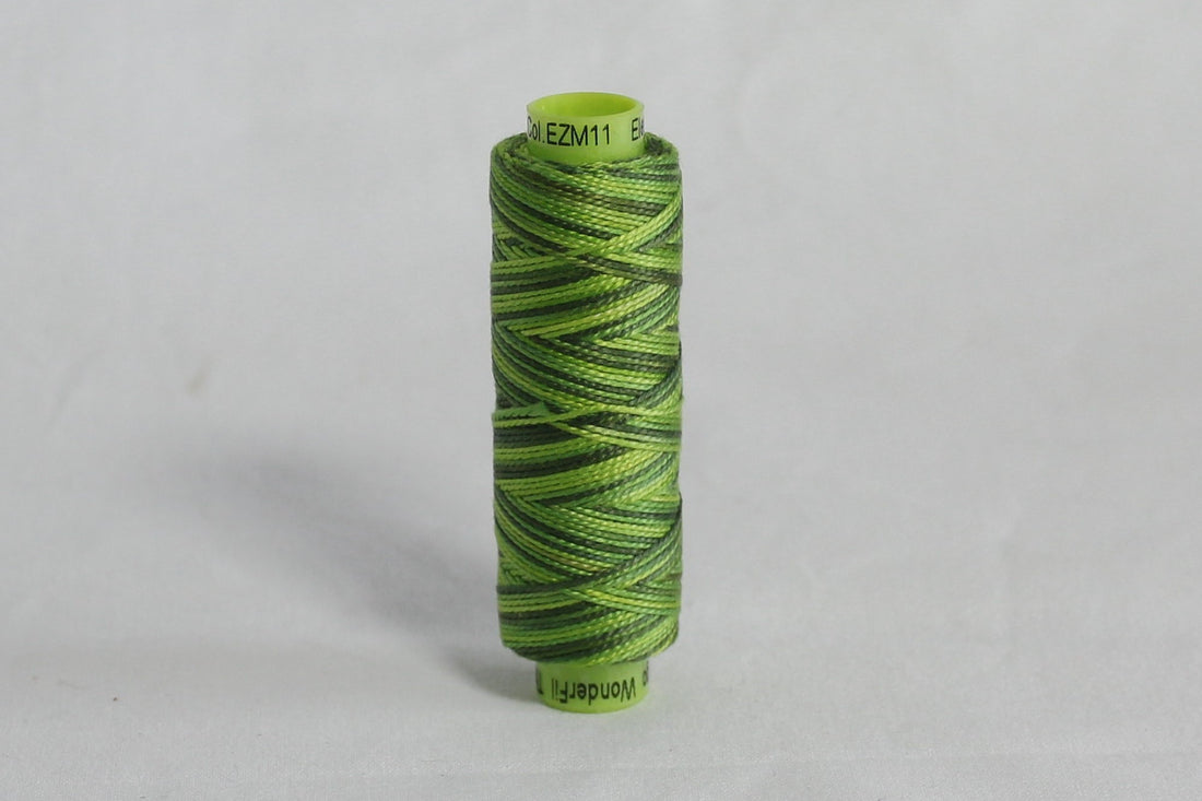 Wonderfil Eleganza Thread - EZM11 - Fresh Cut Grass