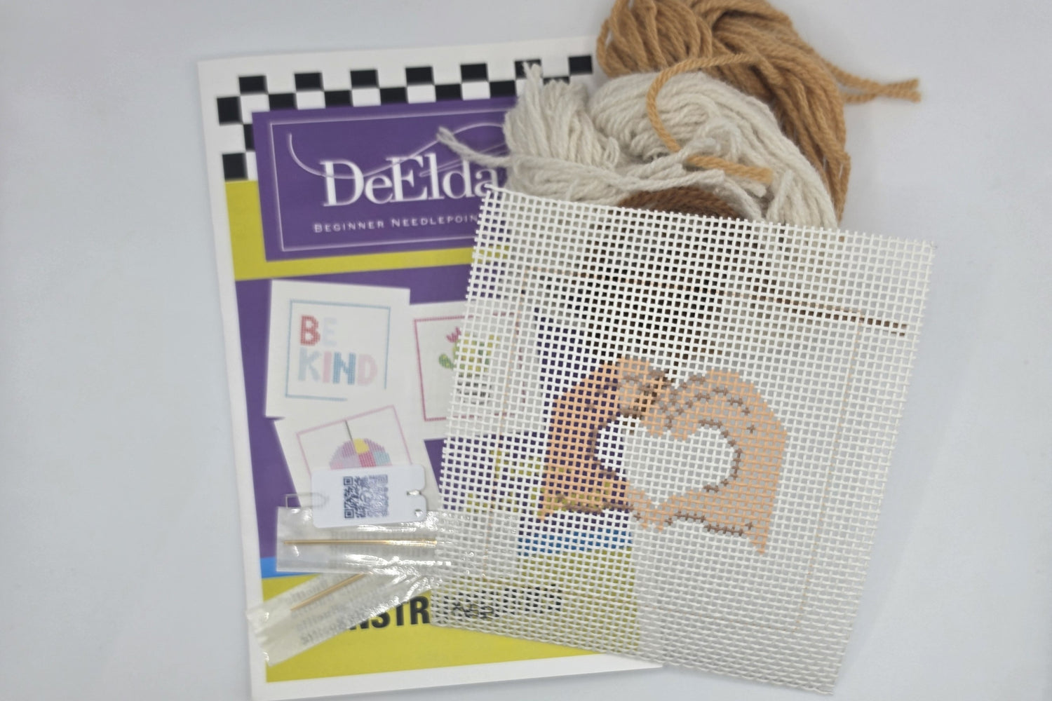 De-Elda - Beginner Needlepoint Kit - Heart Hands