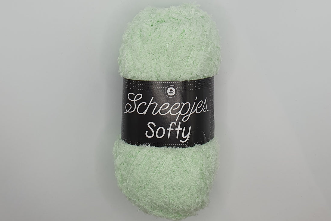 Scheepjes Softy - 25% Nylon 75% Polyester - Colour 492 - Pale Green